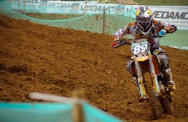 多米电竞-Ming连续二十场比赛得分超过关键助攻，日本队挑战极限！